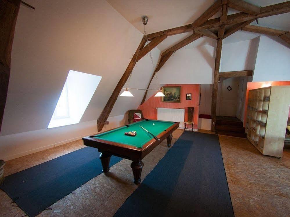 Au Puy Des Verites Lapalisse Buitenkant foto